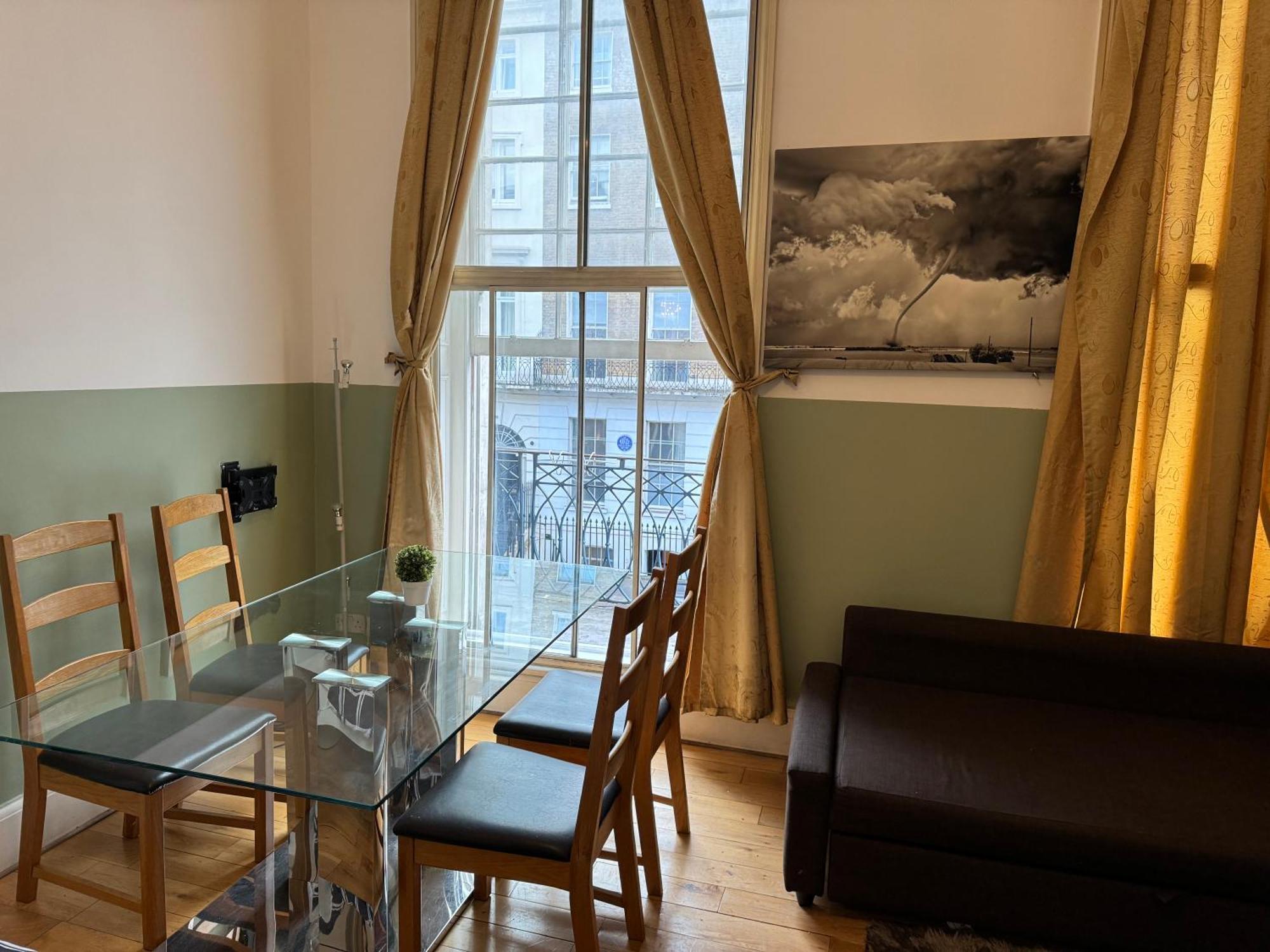 Central And Affordable Flat For 6 People In Zone 1 - Baker Street - With Breakfast Included Лондон Экстерьер фото